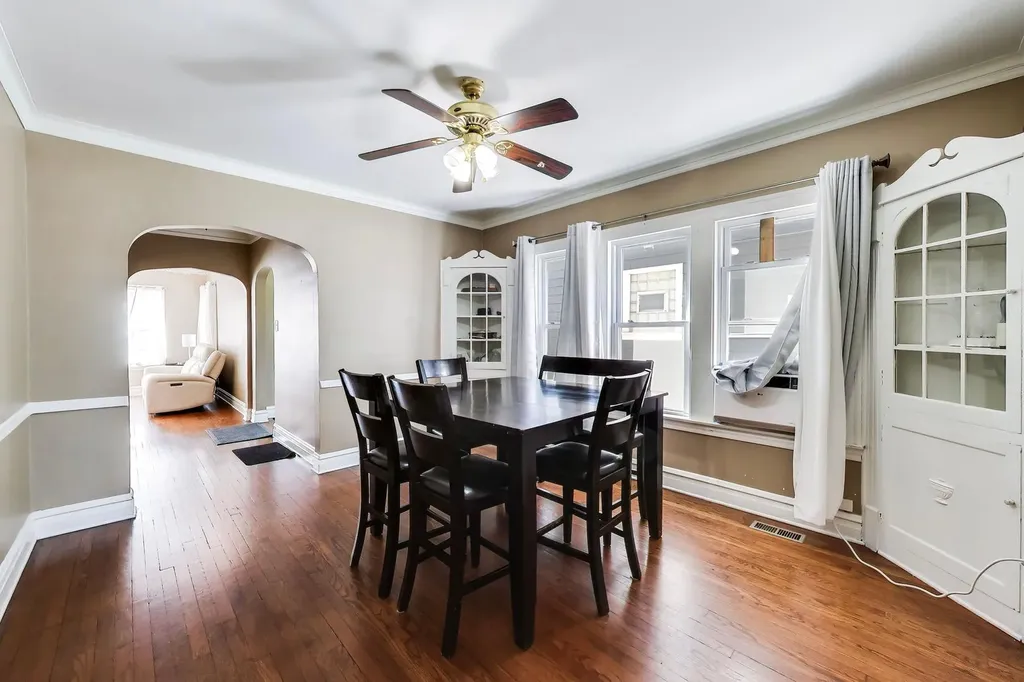 4048 North Major Avenue Chicago IL 60634