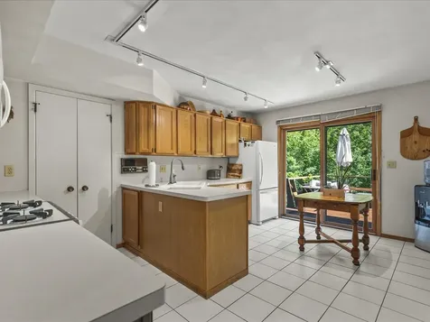 5121 Brookview Road Rockford IL 61107