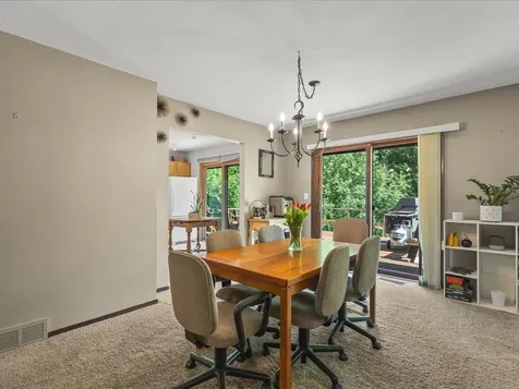 5121 Brookview Road Rockford IL 61107