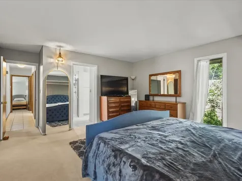 5121 Brookview Road Rockford IL 61107