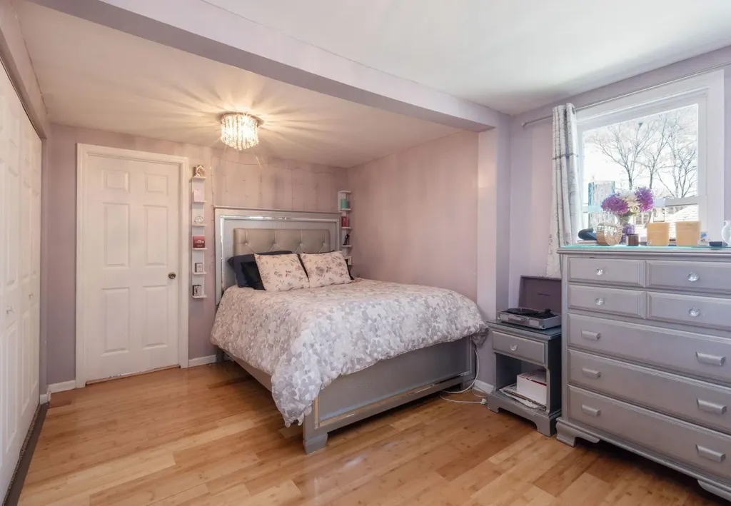 10736 South Church Street Chicago IL 60643