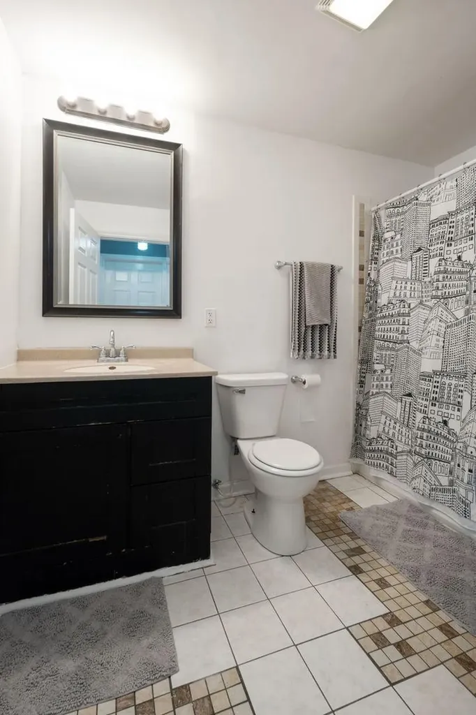 10736 South Church Street Chicago IL 60643