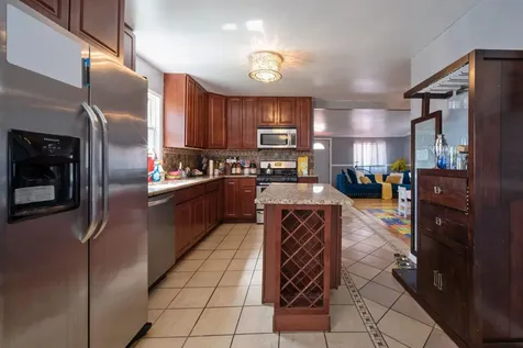 10736 South Church Street Chicago IL 60643
