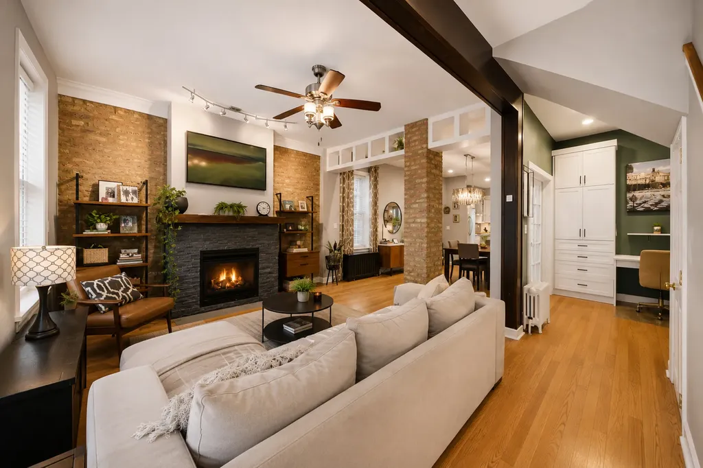 706 South Ada Street Chicago IL 60607