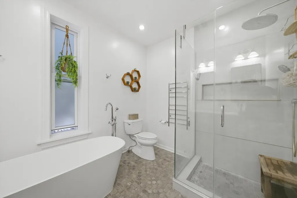 706 South Ada Street Chicago IL 60607