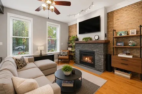 706 South Ada Street Chicago IL 60607