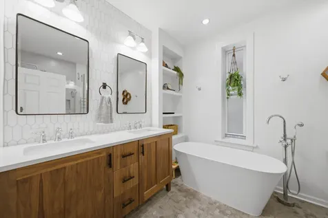 706 South Ada Street Chicago IL 60607