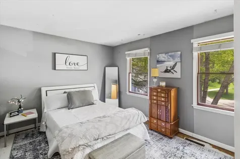 810 Jennifer Court Algonquin IL 60102