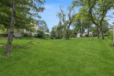 810 Jennifer Court Algonquin IL 60102