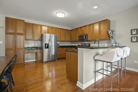 140 South River Street Aurora IL 60506