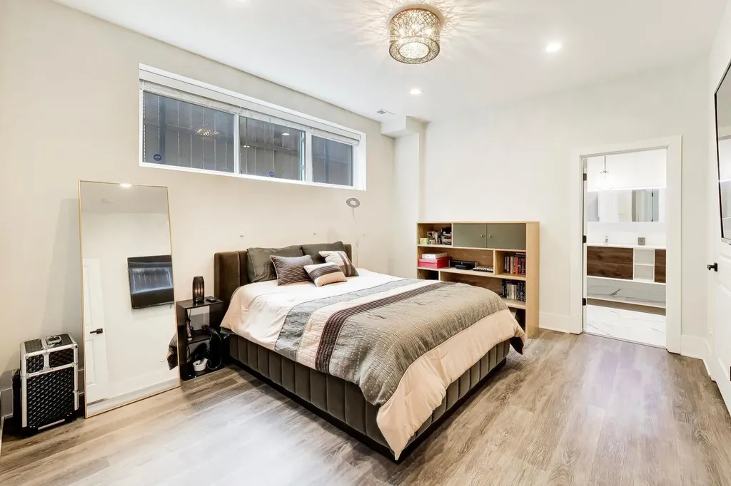 1818 North Sawyer Avenue Chicago IL 60647