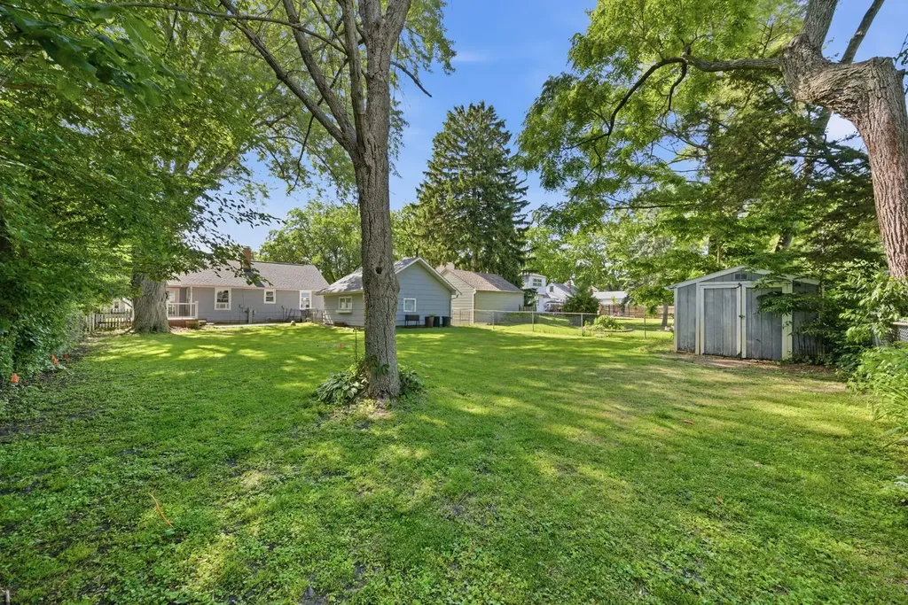 512 South Calumet Avenue Aurora IL 60506