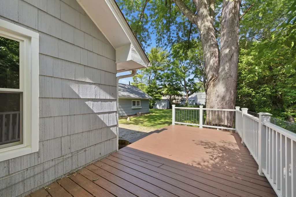 512 South Calumet Avenue Aurora IL 60506