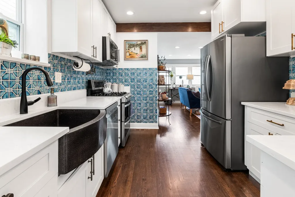 6470 North Newcastle Avenue Chicago IL 60631