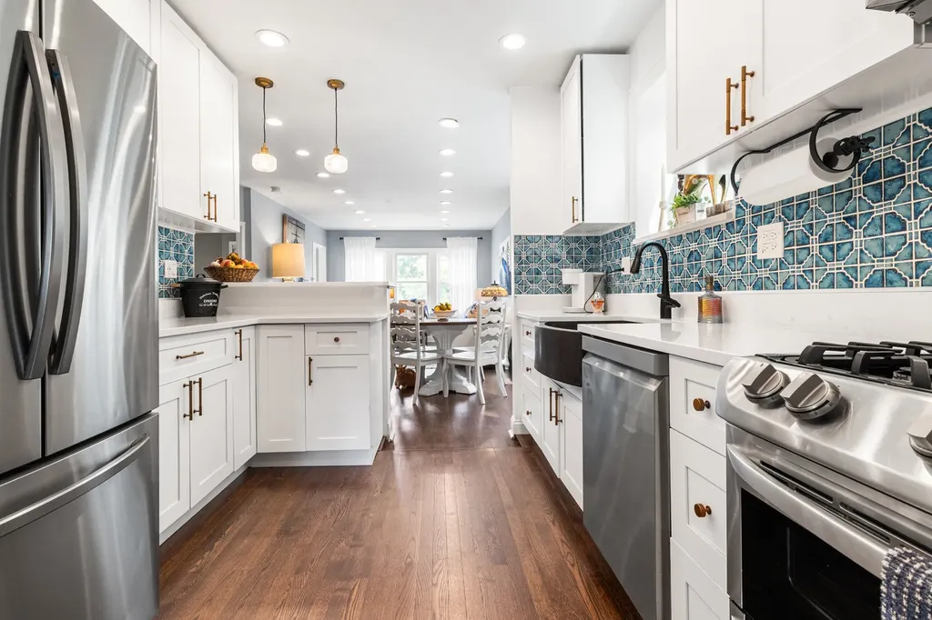 6470 North Newcastle Avenue Chicago IL 60631