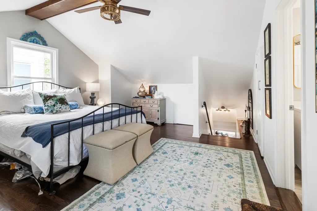 6470 North Newcastle Avenue Chicago IL 60631