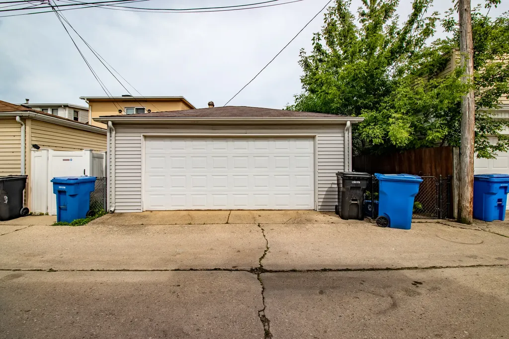 6470 North Newcastle Avenue Chicago IL 60631
