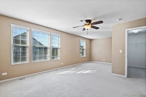 260 Devoe Drive Oswego IL 60543