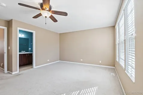 260 Devoe Drive Oswego IL 60543
