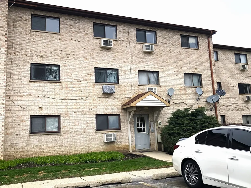 446 East Osage Lane Palatine IL 60074