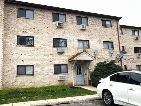 446 East Osage Lane Palatine IL 60074