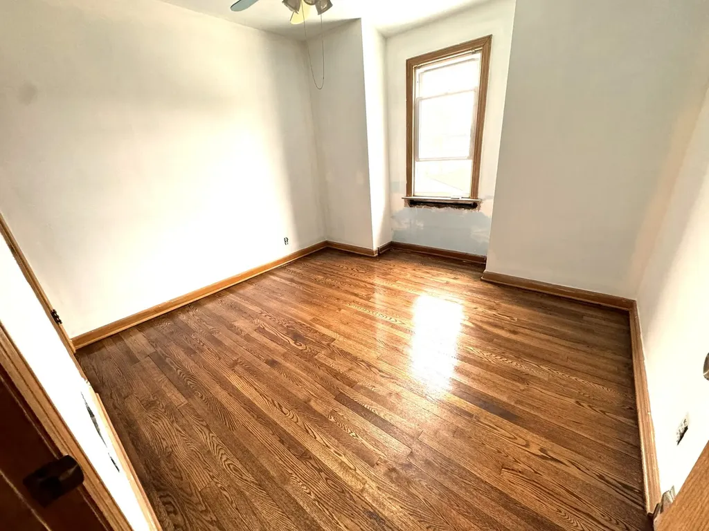 3912 West Marquette Road Chicago IL 60629