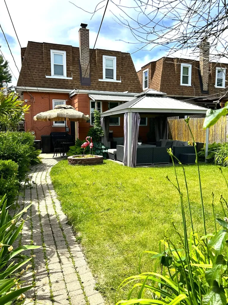 3912 West Marquette Road Chicago IL 60629