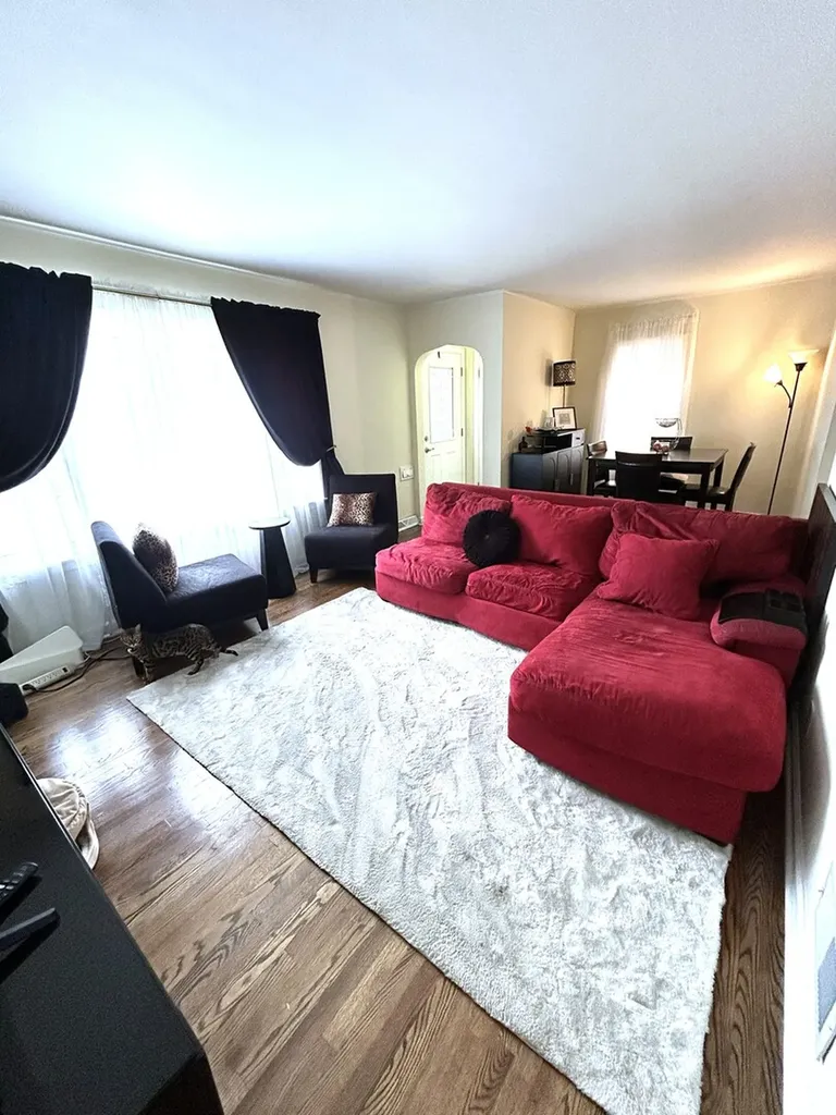 3912 West Marquette Road Chicago IL 60629