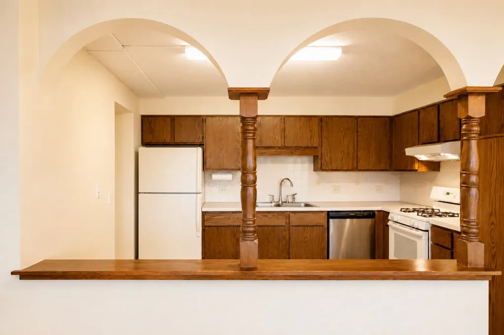 5447 West Lawrence Avenue Chicago IL 60630