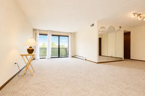 5447 West Lawrence Avenue Chicago IL 60630