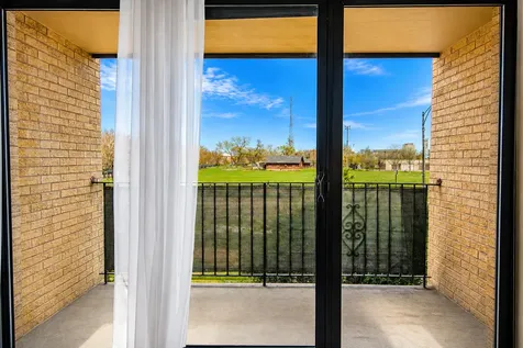 5447 West Lawrence Avenue Chicago IL 60630