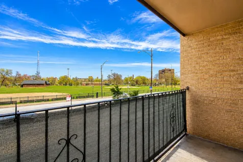 5447 West Lawrence Avenue Chicago IL 60630