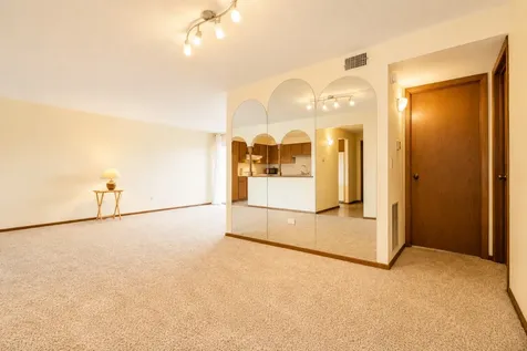 5447 West Lawrence Avenue Chicago IL 60630