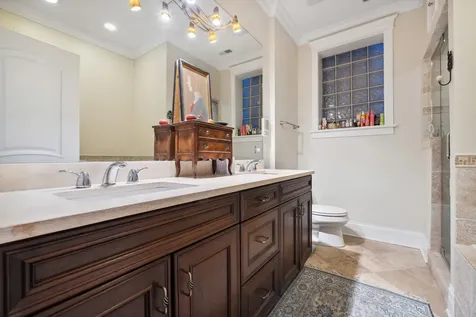 1640 West Belmont Avenue Chicago IL 60657