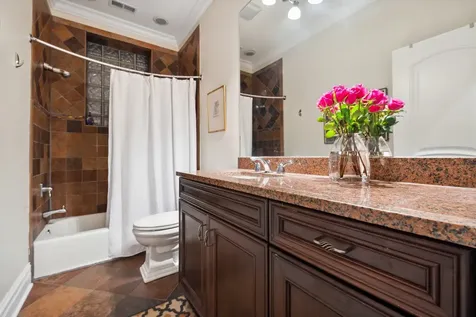 1640 West Belmont Avenue Chicago IL 60657