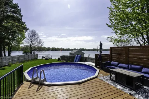 1907 East Grand Avenue Lindenhurst IL 60046