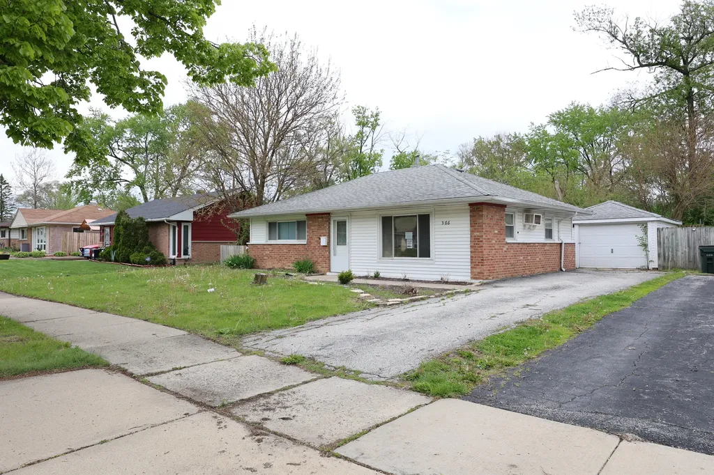 366 Blackhawk Drive Park Forest IL 60466
