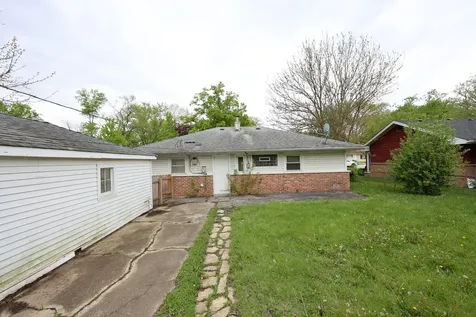 366 Blackhawk Drive Park Forest IL 60466