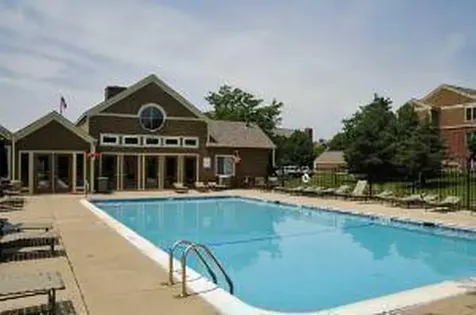 212 Glengarry Drive Bloomingdale IL 60108