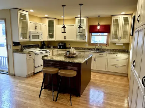 428 East Thompson Street Princeton IL 61356