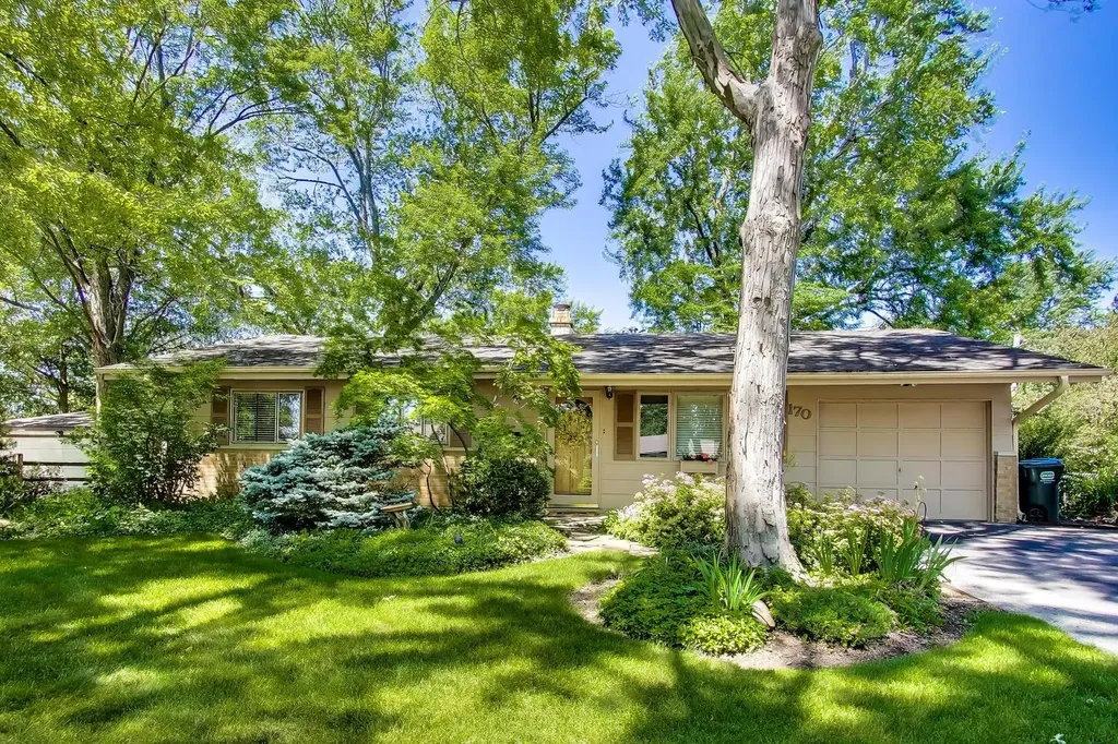 170 Westview Street Hoffman Estates IL 60169