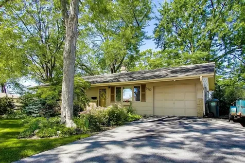 170 Westview Street Hoffman Estates IL 60169