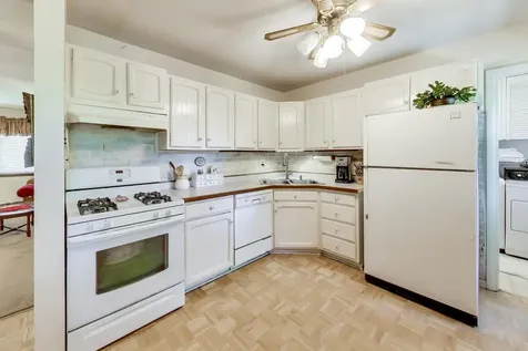 170 Westview Street Hoffman Estates IL 60169