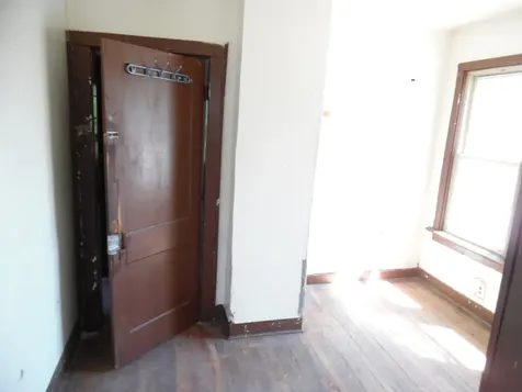 556 West 111th Street Chicago IL 60628