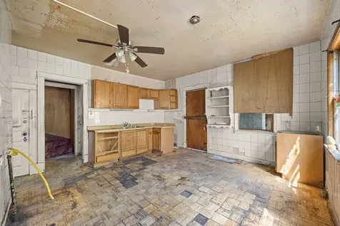 10631 South Wabash Avenue Chicago IL 60628