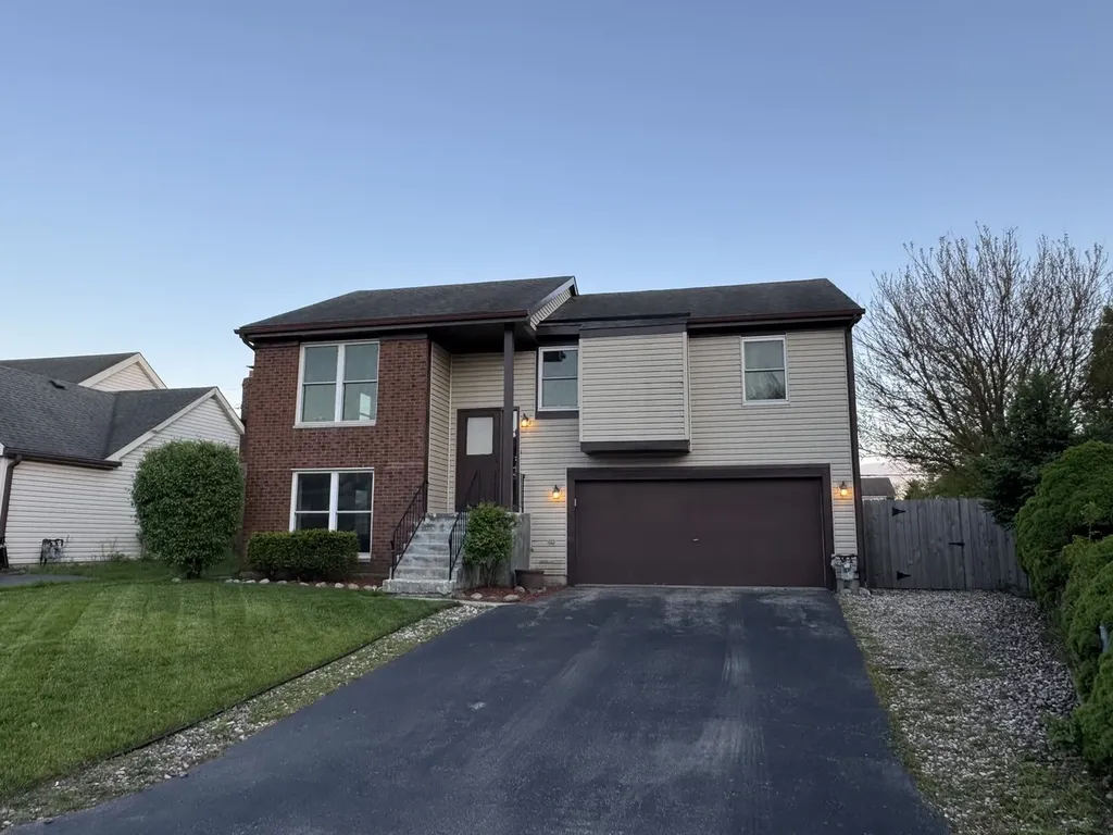 425 Beechwood Drive Westmont IL 60559