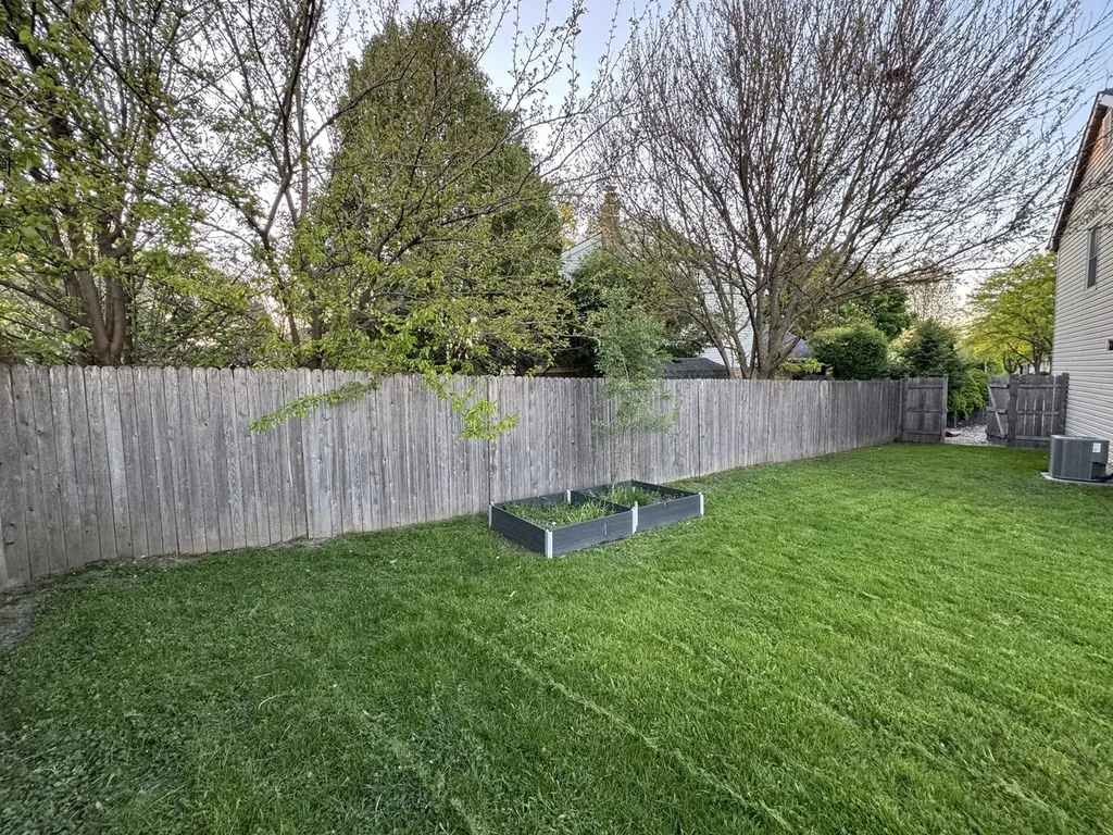 425 Beechwood Drive Westmont IL 60559