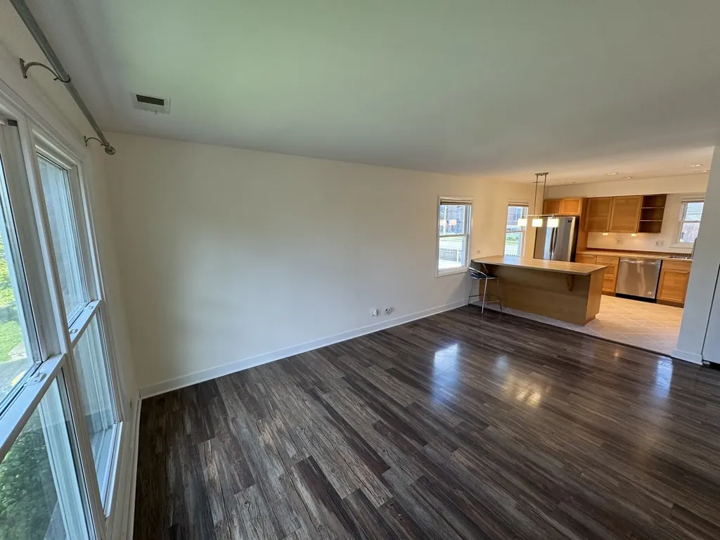 425 Beechwood Drive Westmont IL 60559