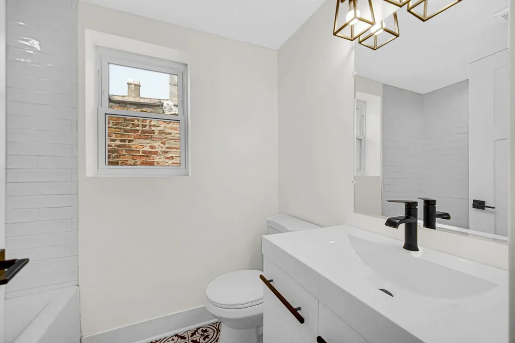 1520 North Campbell Avenue Chicago IL 60622