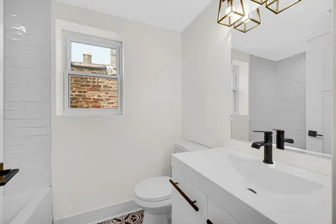 1520 North Campbell Avenue Chicago IL 60622